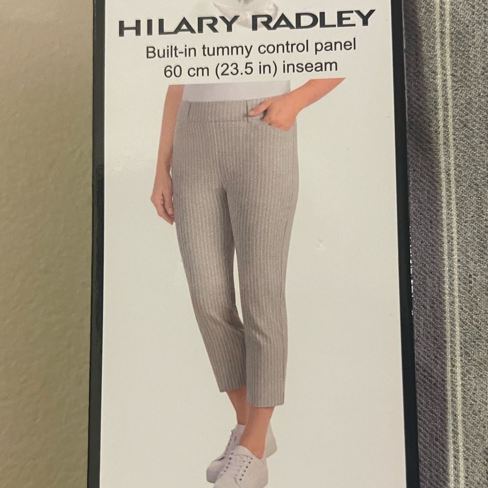 NWT Hilary Radley Grey Pinstripe Tummy-Control Capri Size 4